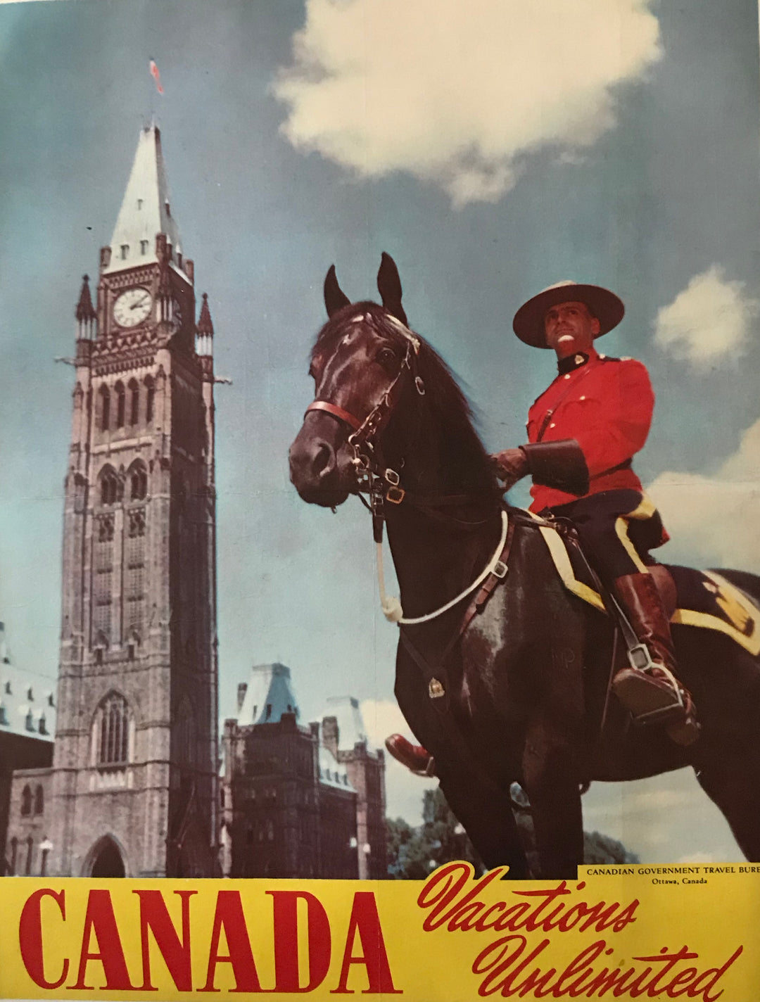 La Gru Gialla, La Skyline E Il Fiume Yangtze Sono I Migliori Esempi Di Poster Viaggio Stile Vintage Image172327250